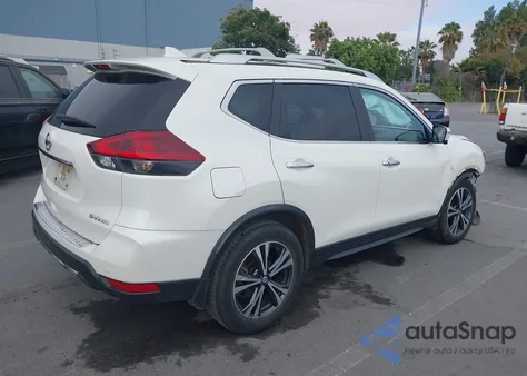 2020 Nissan Rogue Sv Intelligent Awd z USA, uszkodzony, nr VIN JN8AT2MV7LW110210